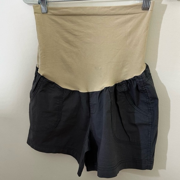 Motherhood Maternity sz med shorts dark gray nearly new - Picture 1 of 11